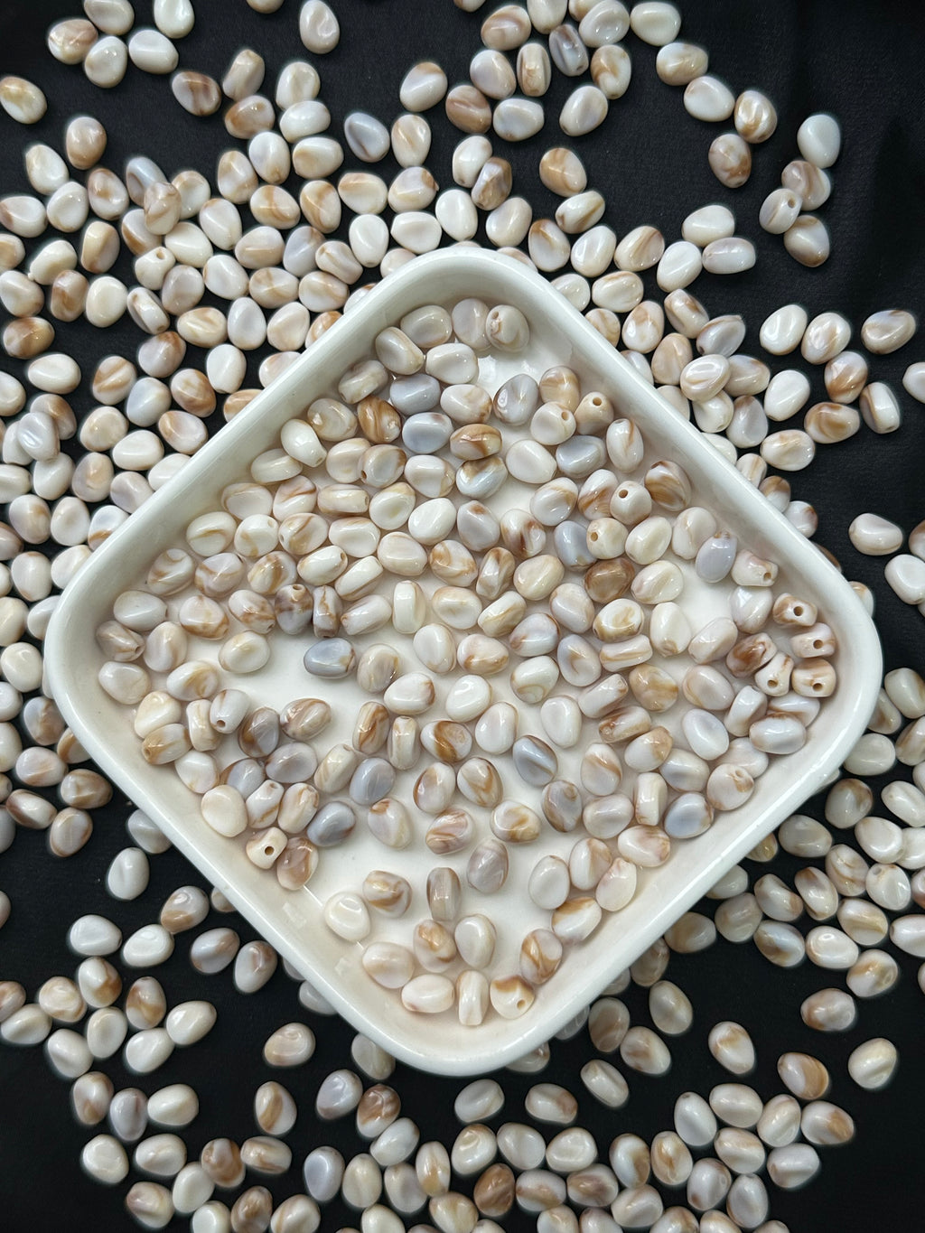 100 Adet Çakıl Taşı Boncuk – Akrilik Plastik Delikli Takı Yapımı Boncuğu 20 Gram