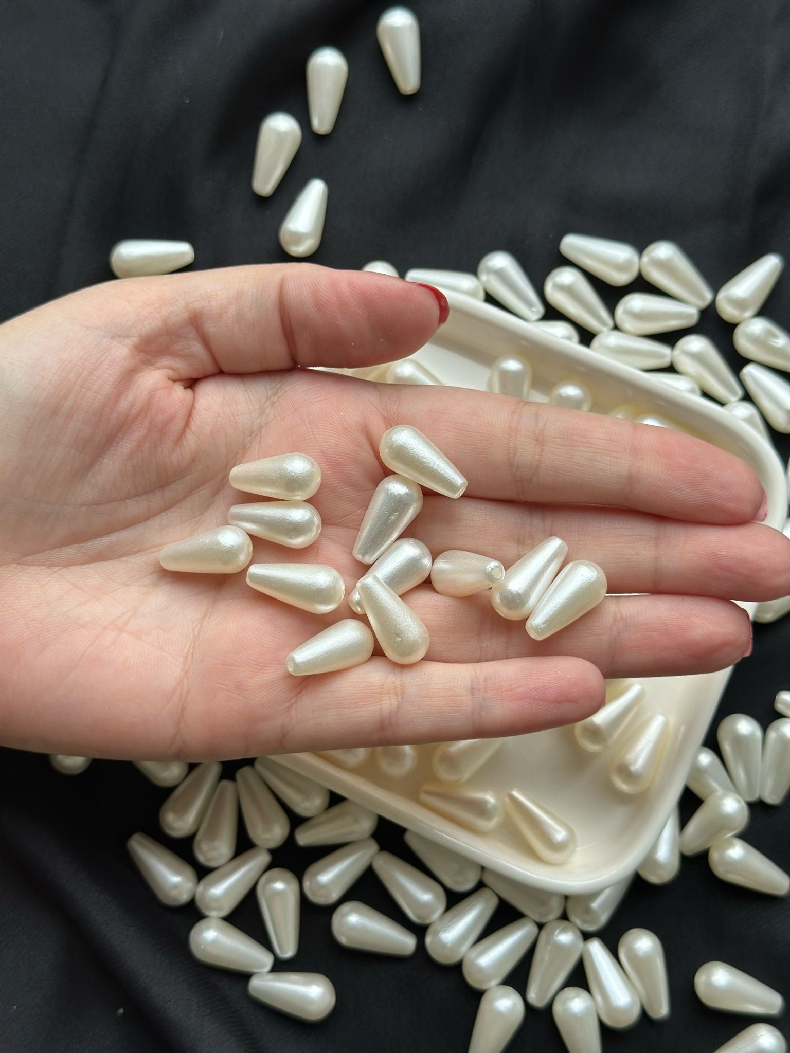 30 Adet Beyaz Sedefli 23 Mm Akrilik Boncuk