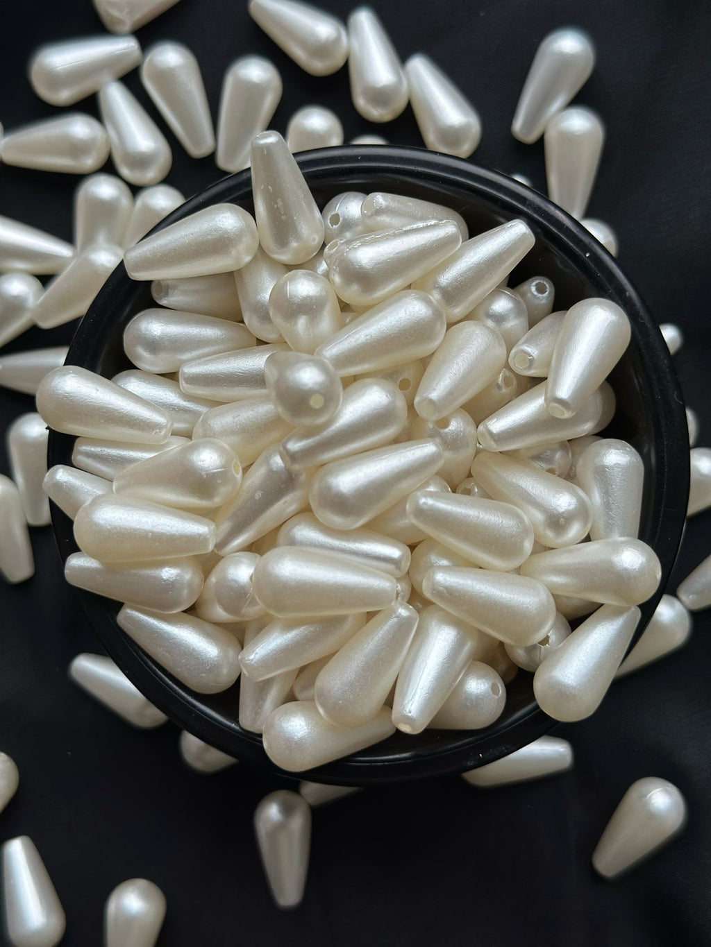 30 Adet Beyaz Sedefli 23 Mm Akrilik Boncuk