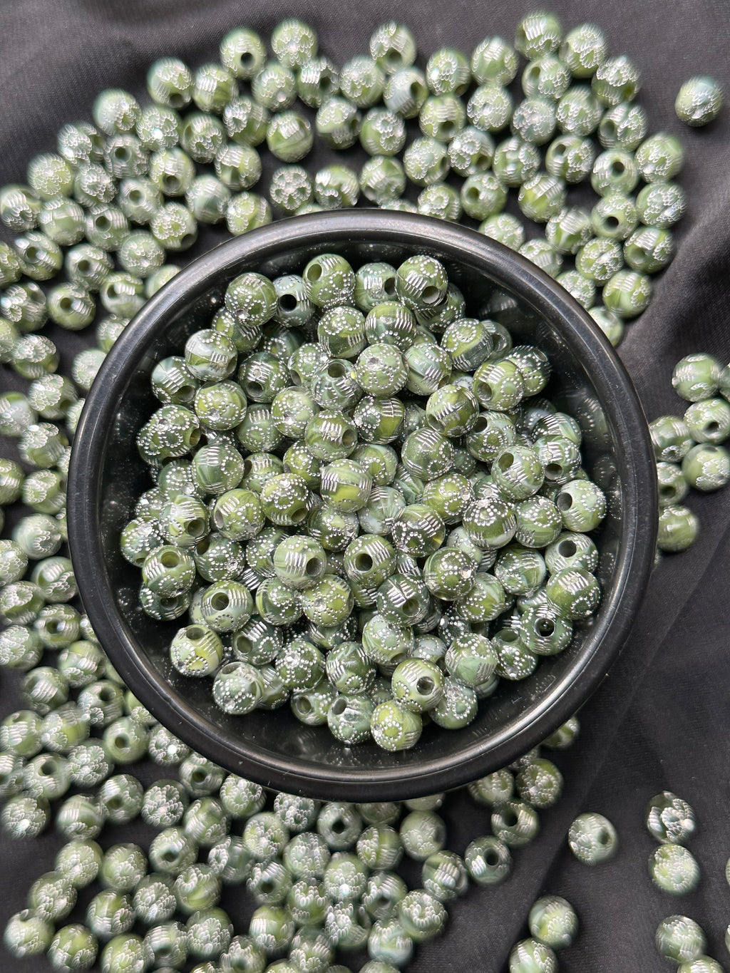 100 Adet 7 mm Kristal Taş Detaylı Yuvarlak Plastik Boncuk