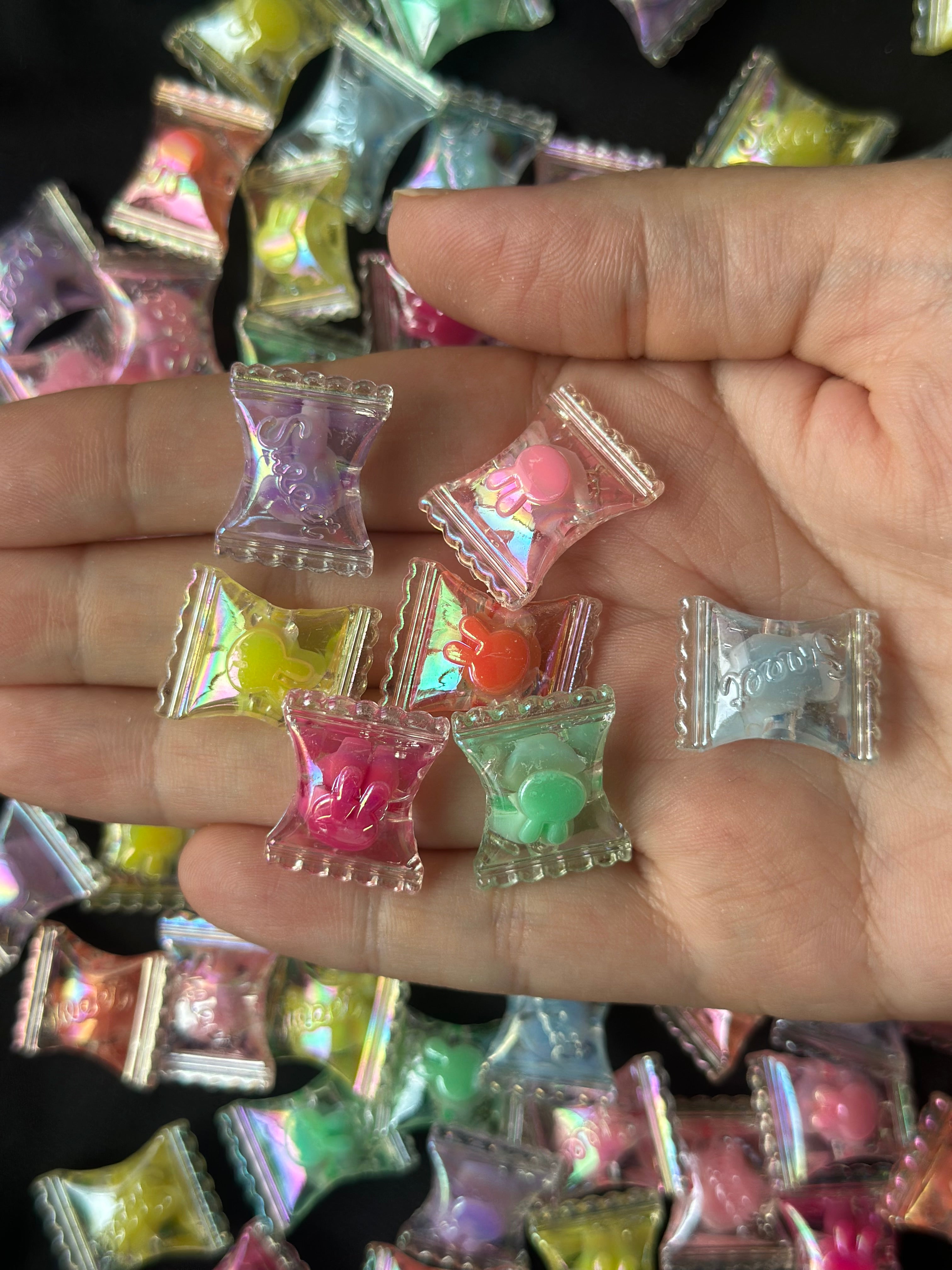 20 Adet Karışık Renkli Şeffaf Şeker Akrilik Plastik Boncuk