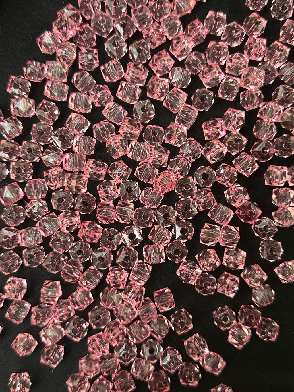 50 Adet Pembe Şeffaf Boncuk 10 mm | Parlak Akrilik Plastik Takı ve Bileklik Yapım Boncuğu