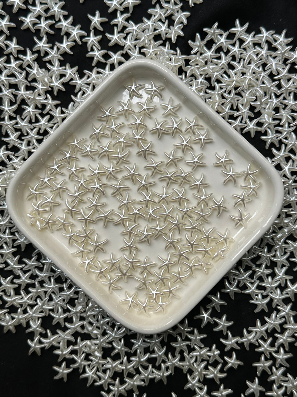 200 Adet 6 mm Beyaz Sedefli Yıldız Akrilik Boncuk – Plastik Takı & Bileklik Aksesuarı
