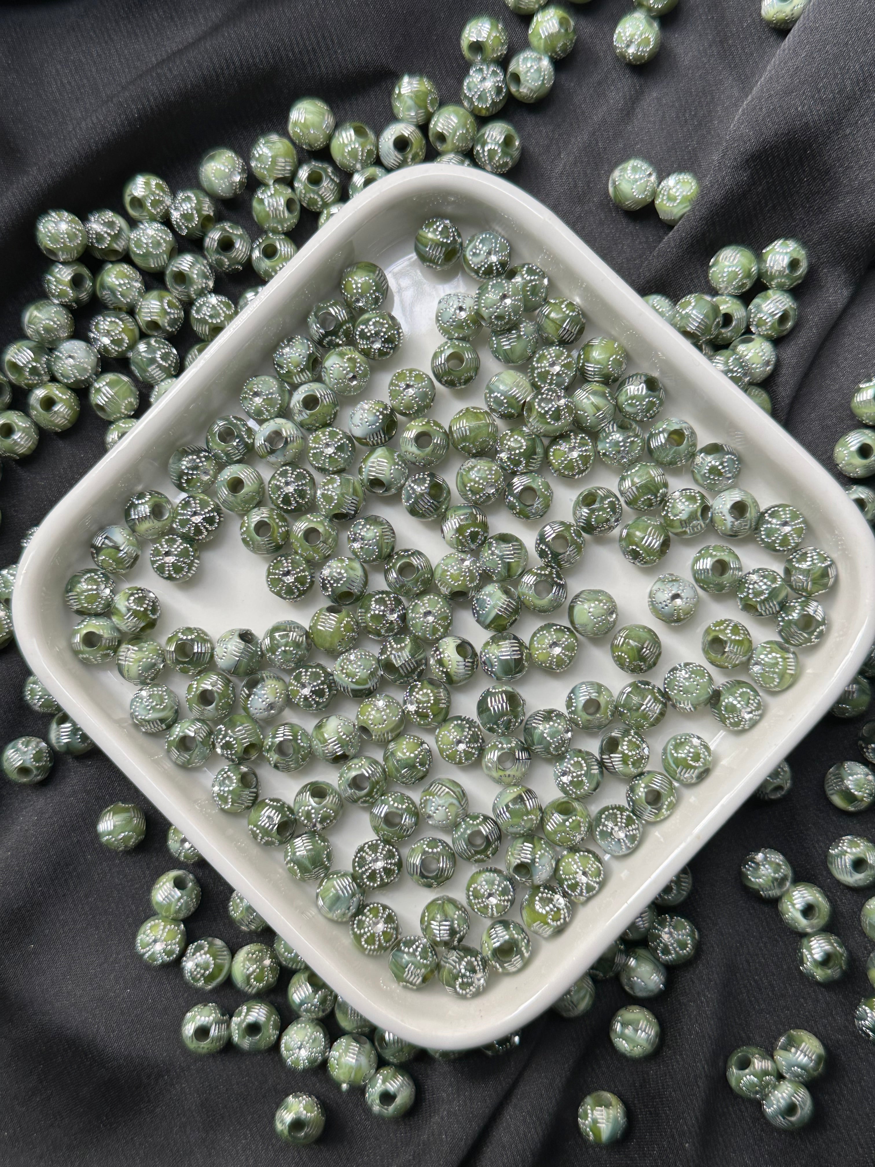 100 Adet 7 mm Kristal Taş Detaylı Yuvarlak Plastik Boncuk