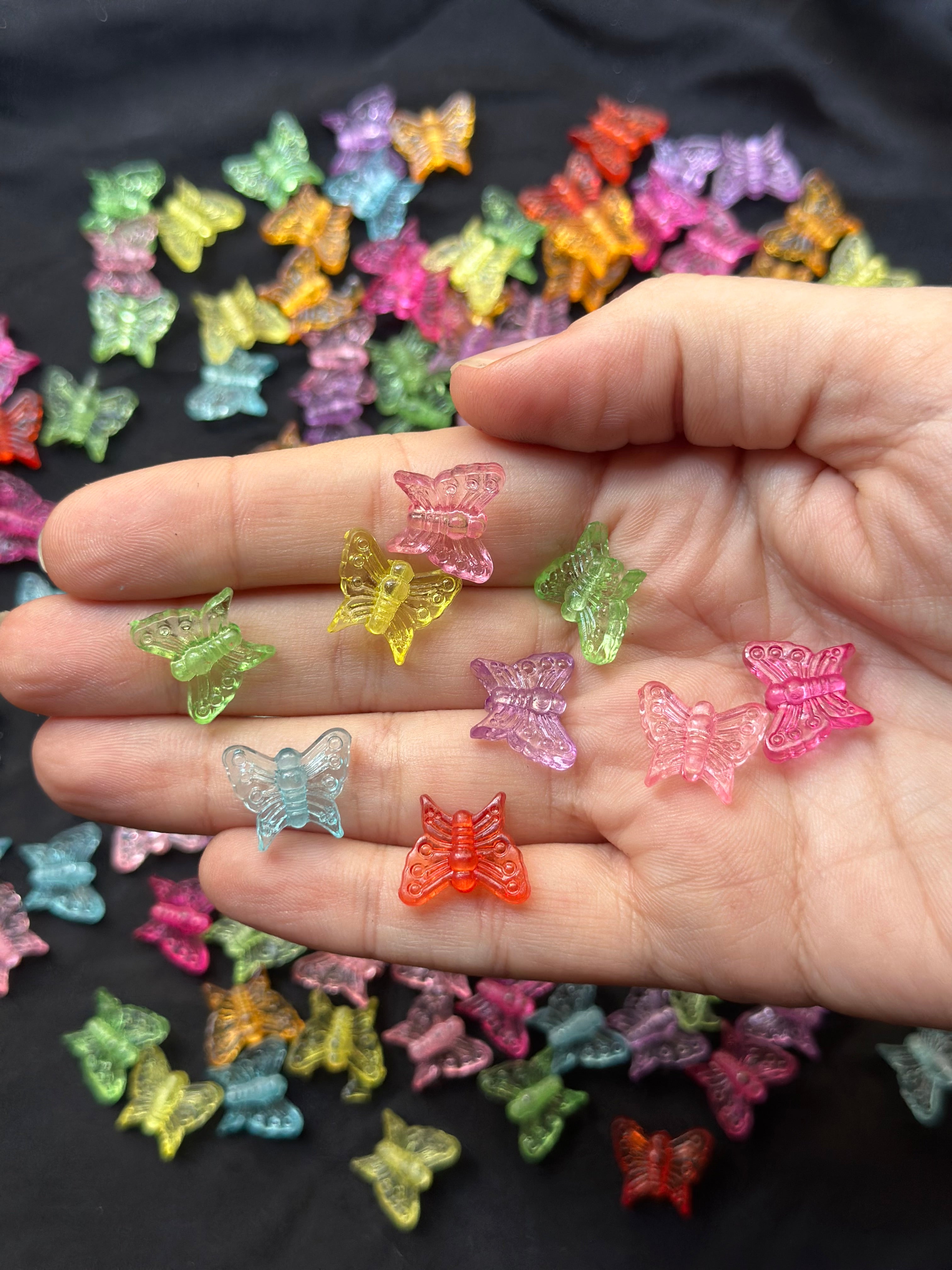 50 Adet Şeffaf Karışık Renkli Kelebek Boncuk 15.5x13 mm – Takı Malzemesi