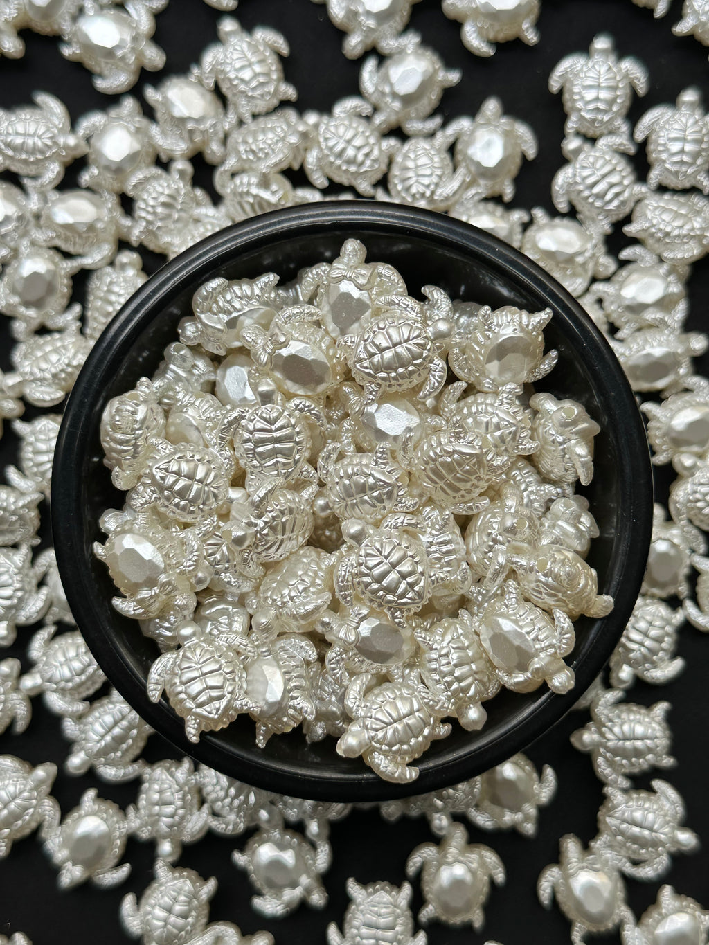 25 Adet 22 mm Beyaz Sedefli Denizatı Akrilik Boncuk – Plastik Takı & Bileklik Aksesuarı