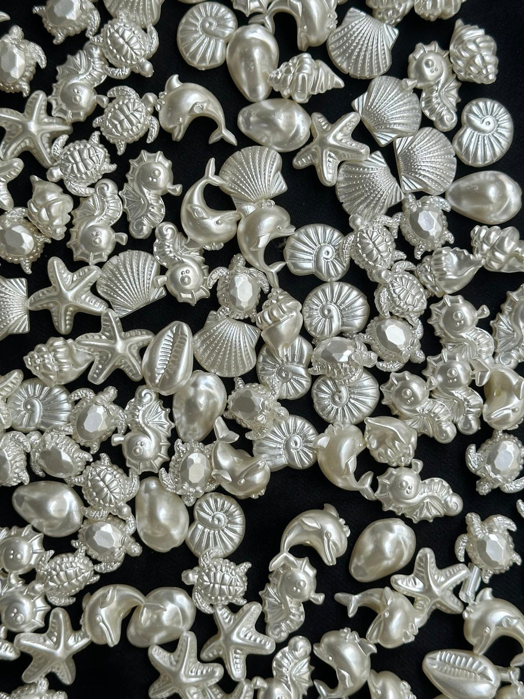 25 Adet Beyaz Sedefli Deniz Okyanus Temalı Boncuk Karışımı – Deniz Kabuğu Deniz Yıldızı Yaz Takı Yapım Boncuğu